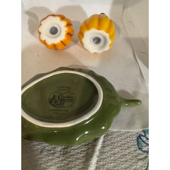 Cracker Barrel Pumpkin Salt & Pepper Shakers With Leaf Tray Stoneware Fall Decor - Picture 3 of 4
